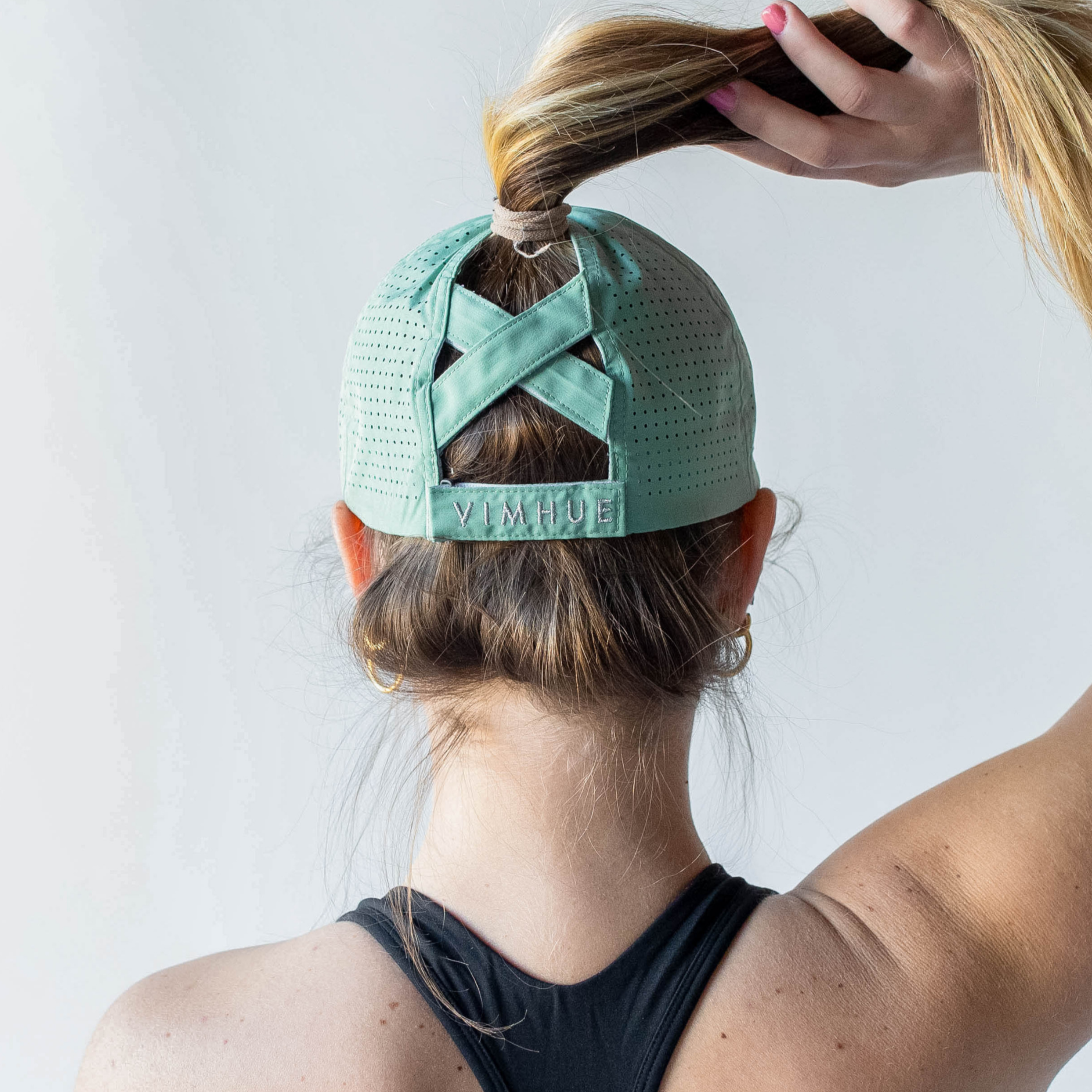 Ponytail hat, X-Boyfriend, Green Bay, UPF 50+ - VIMHUE